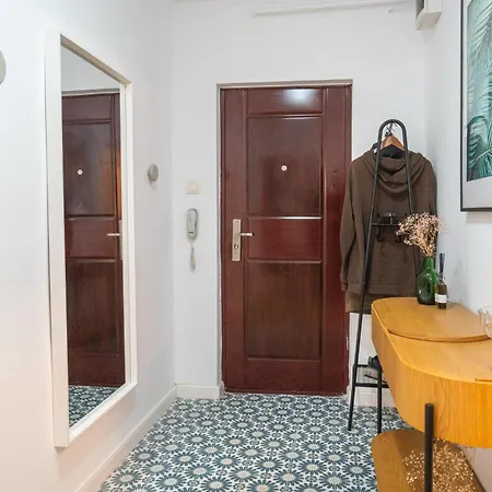 Spacious Near National Arena, Park Apartament Bukareszt