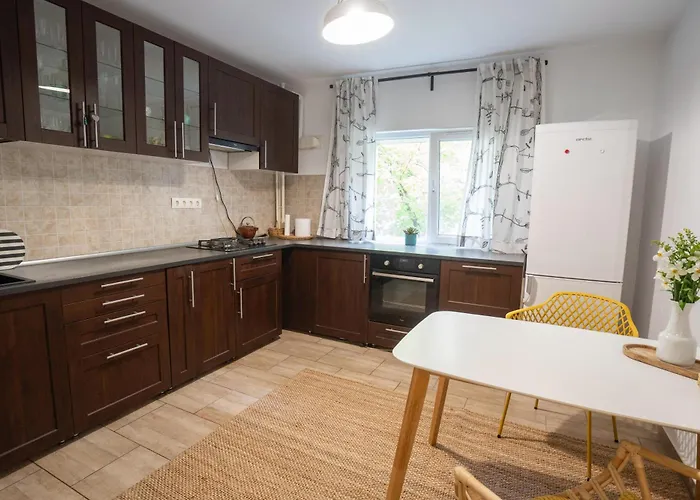 Spacious Near National Arena, Park * Βουκουρέστι