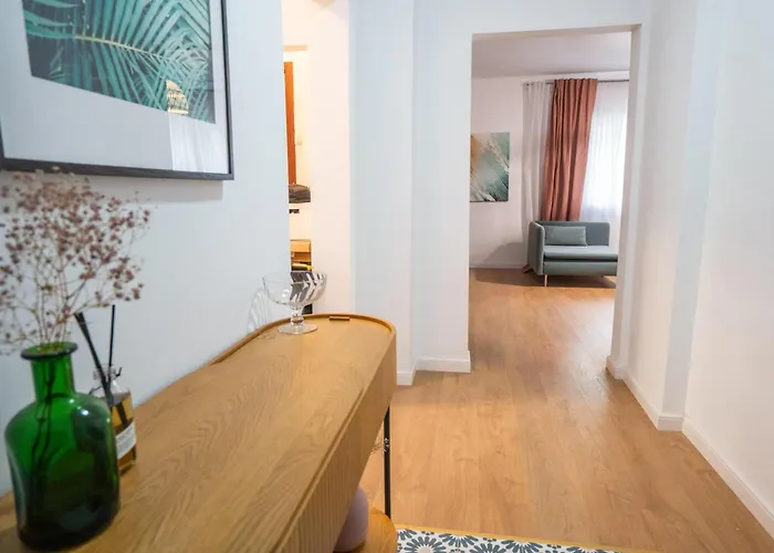 Spacious Near National Arena, Park *