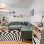 Διαμέρισμα Spacious Near National Arena, Park